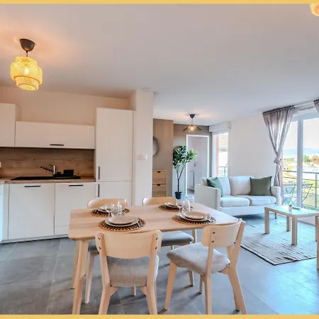 Daire Chez Matias I T3 I Ville-la-grand *